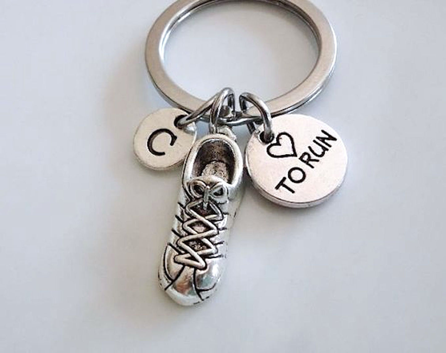 Love to run keychain, Marathon running keychain, run shoe keychain, marathon runner jewelry, personalized charm, Jewelry Marathon Gift